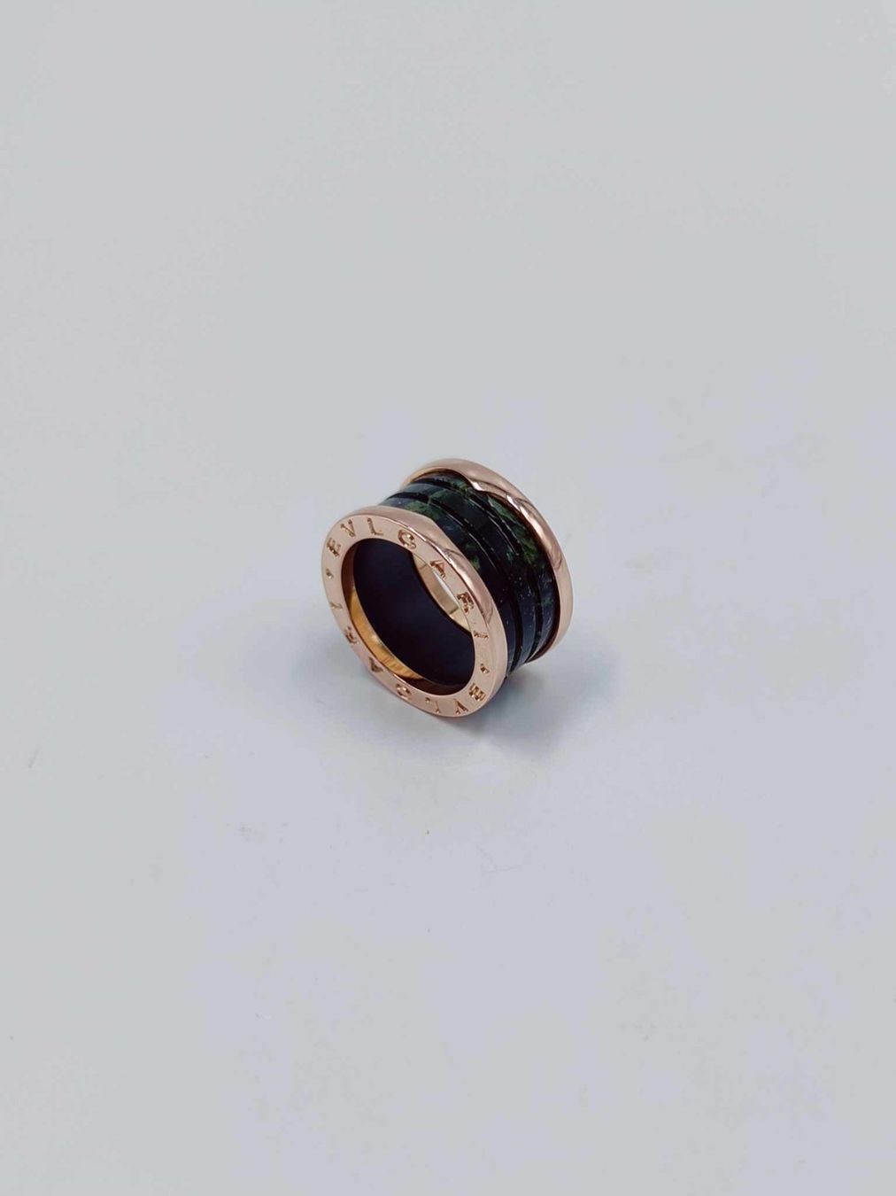 Bulgari Anelli: BVLGARI "B ZERO" 3 BAND GRÜNER MARMOR RING – Usato da Luzern venduto da EdiGem 4