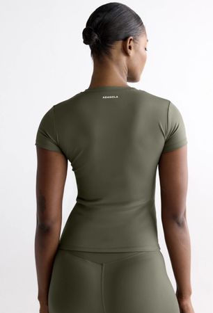 T-Shirt Adanola Olivegrün Grösse S neuwertig