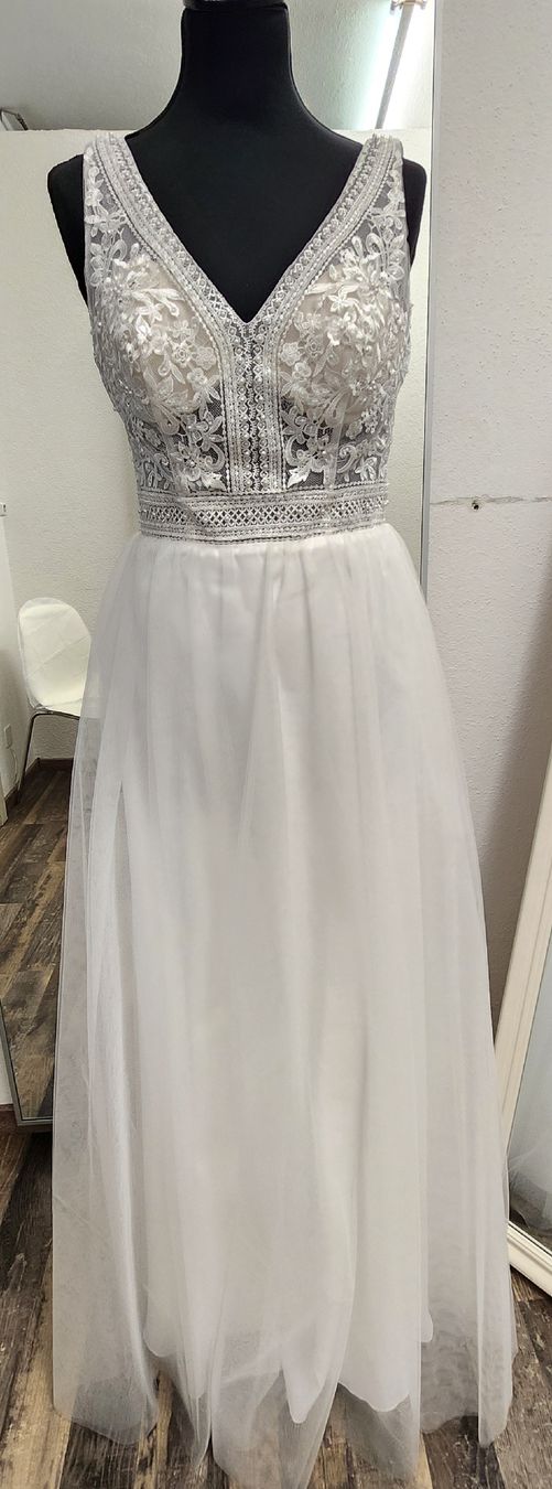 Vestiti: Brautkleid Ivory – Nuovo (secondo la descrizione) da Uster venduto da VMT.