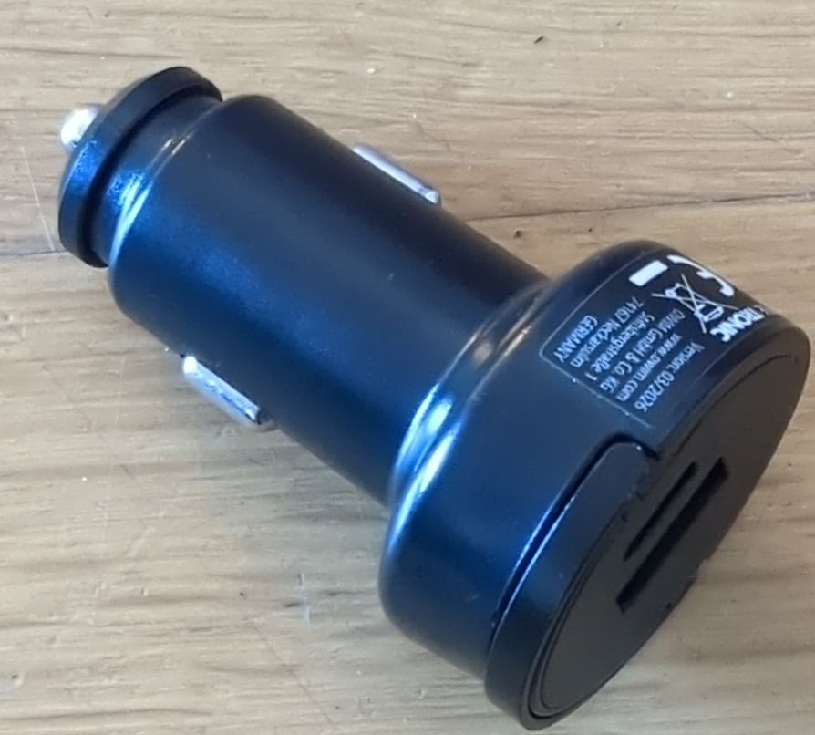 Caricabatterie: Auto Ladeadapter mit 2 USB Anschlussen guter Zustand – Nuovo (secondo la descrizione) da St. Gallen venduto da dar_tgf5
