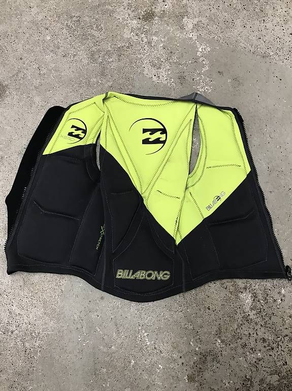 Aquilone: Wakeboard Veste – Usato da Rottenschwil venduto da onboard01