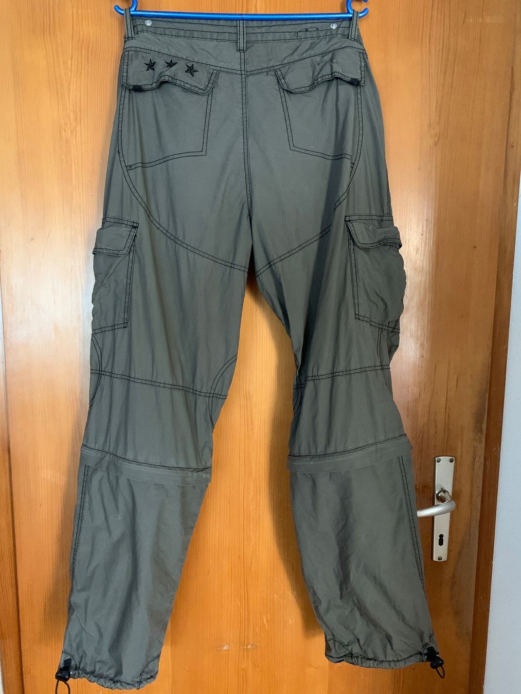 Hosen: Herren Cargo Hose Grösse 32 Used Zustand – Gebraucht aus Meilen von Flockenwirbel 1