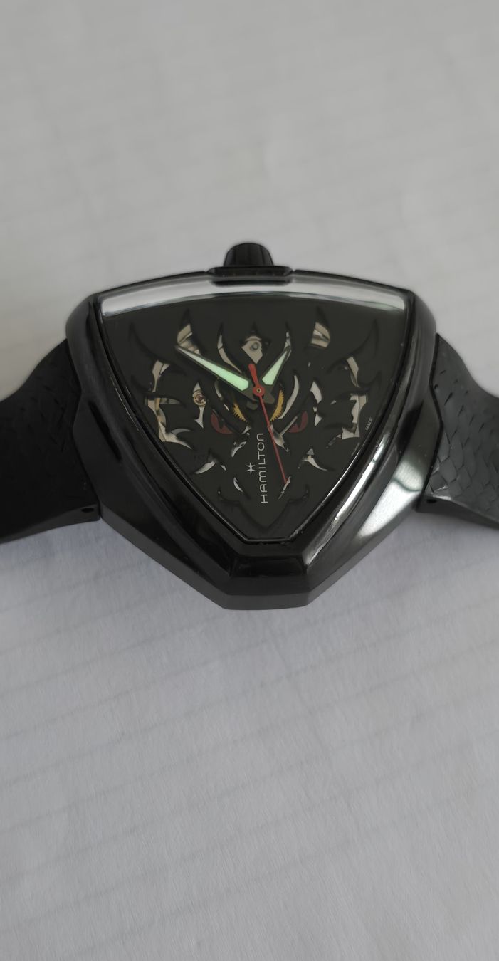 Hamilton Orologi: HAMILTON Shaped Ventura Elvis80 Skeleton Dragon Noir – Usato da Les Acacias venduto da watinjo