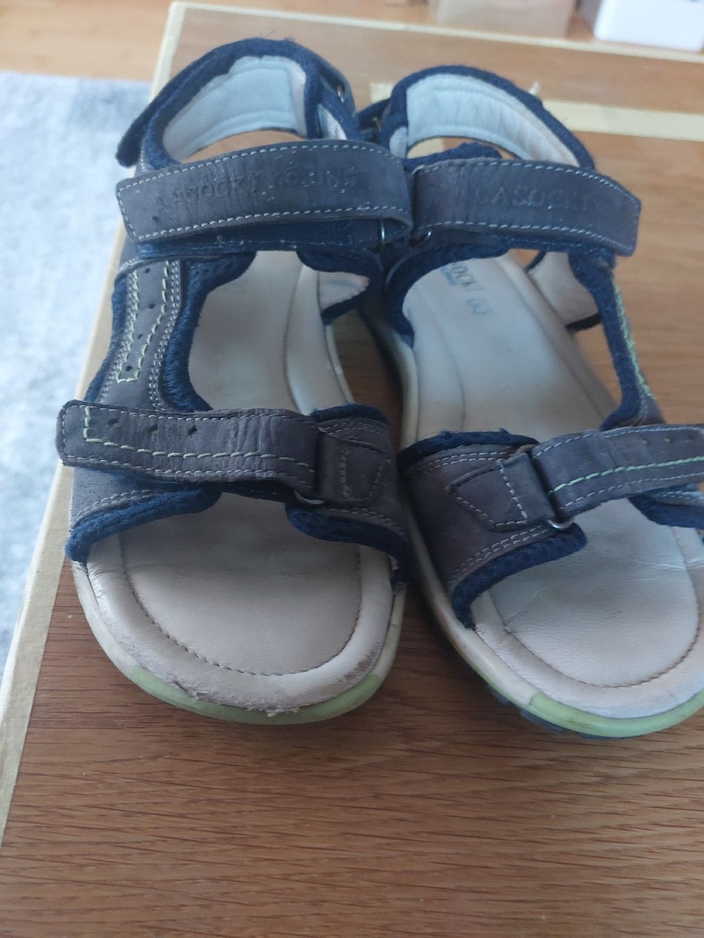 Schuhe für Jungen: Sandalen Grösse 35 – Gebraucht aus Landquart von Froneri 2