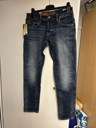 hose neu jack u jones 33/32