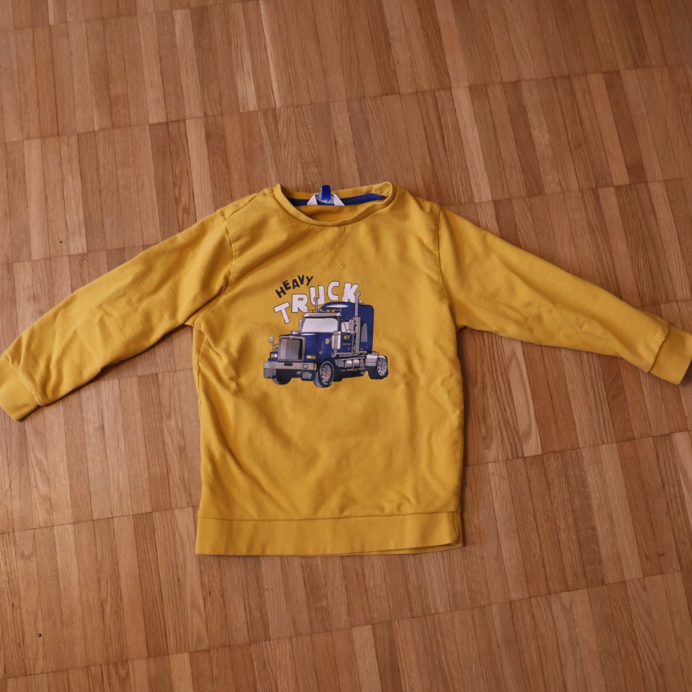 Maglioni & Felpe: Pullover Truck Grösse 110 – Usato da Weisslingen venduto da debi1992