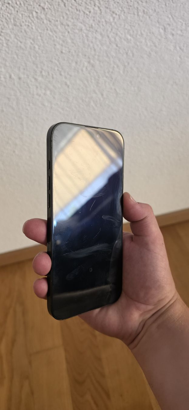 Apple Portables: Iphone 16 Pro Max – D'occasion à Root par Audi_21 3