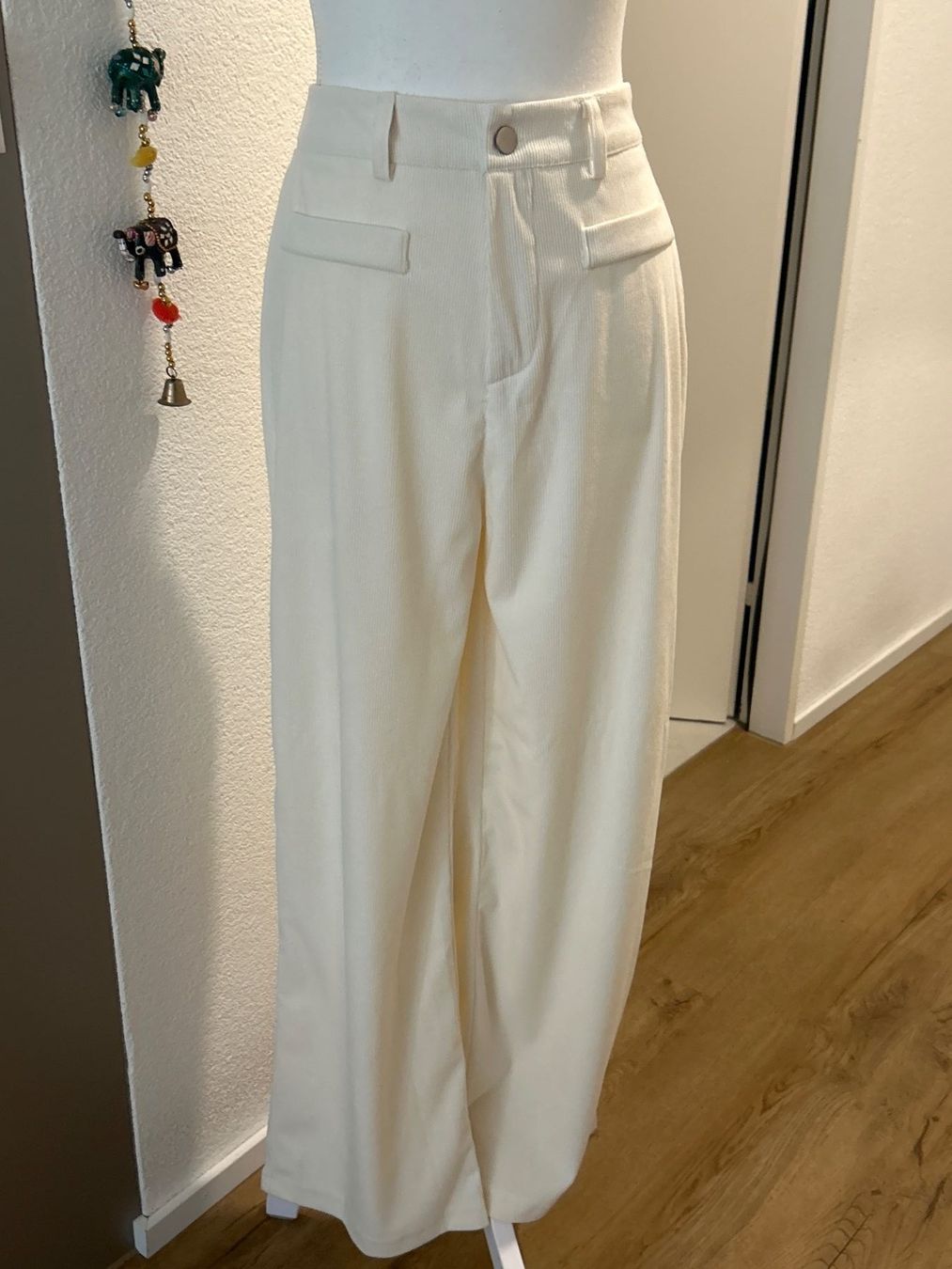 Pantaloni: Cordhose Damen Creme Gr. M – Usato da Brunnen venduto da Nala2929 4