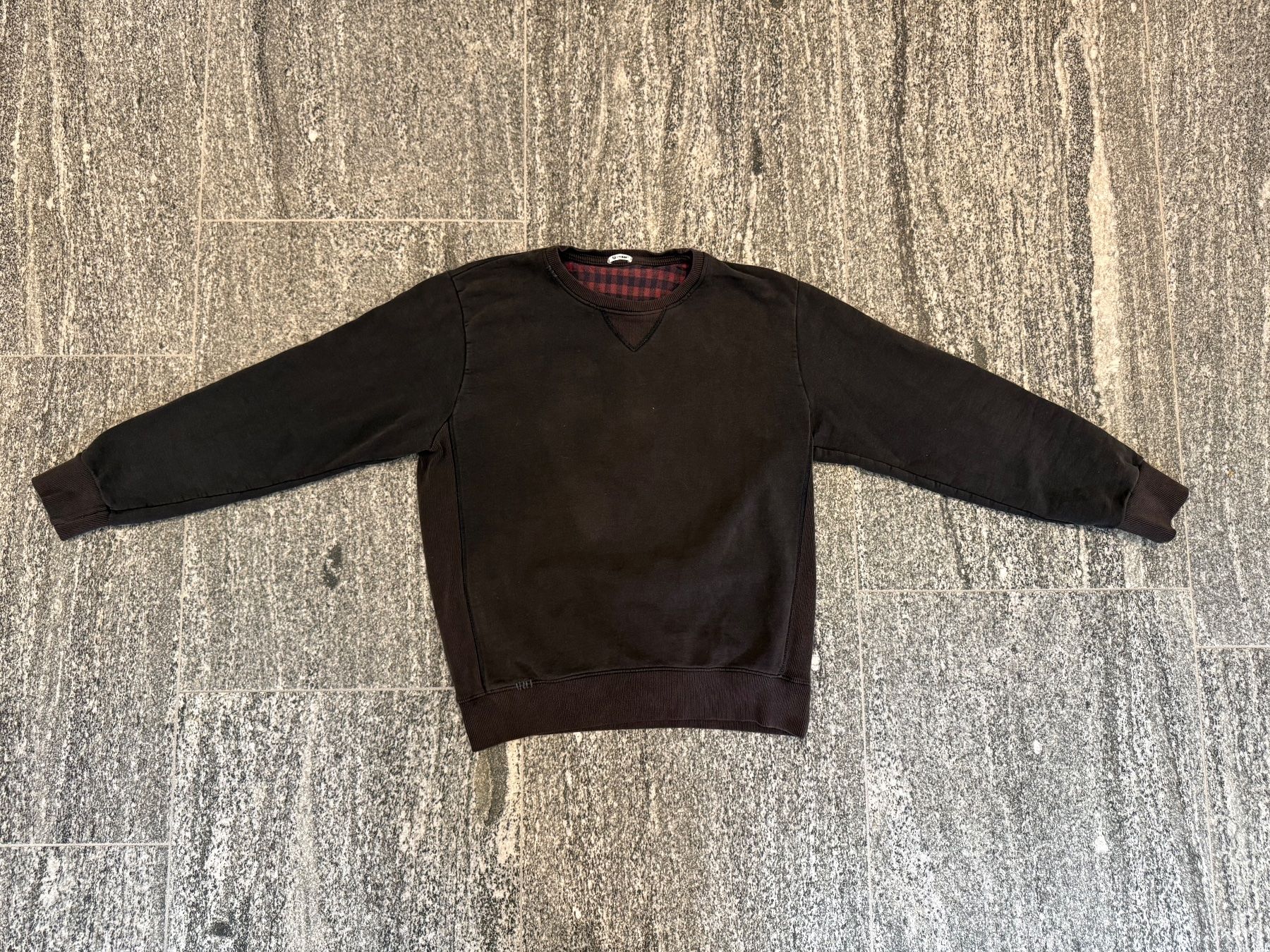 Maglioni & Felpe: Black In the Box mens pullover – Usato da S. Vittore venduto da via_h2nb