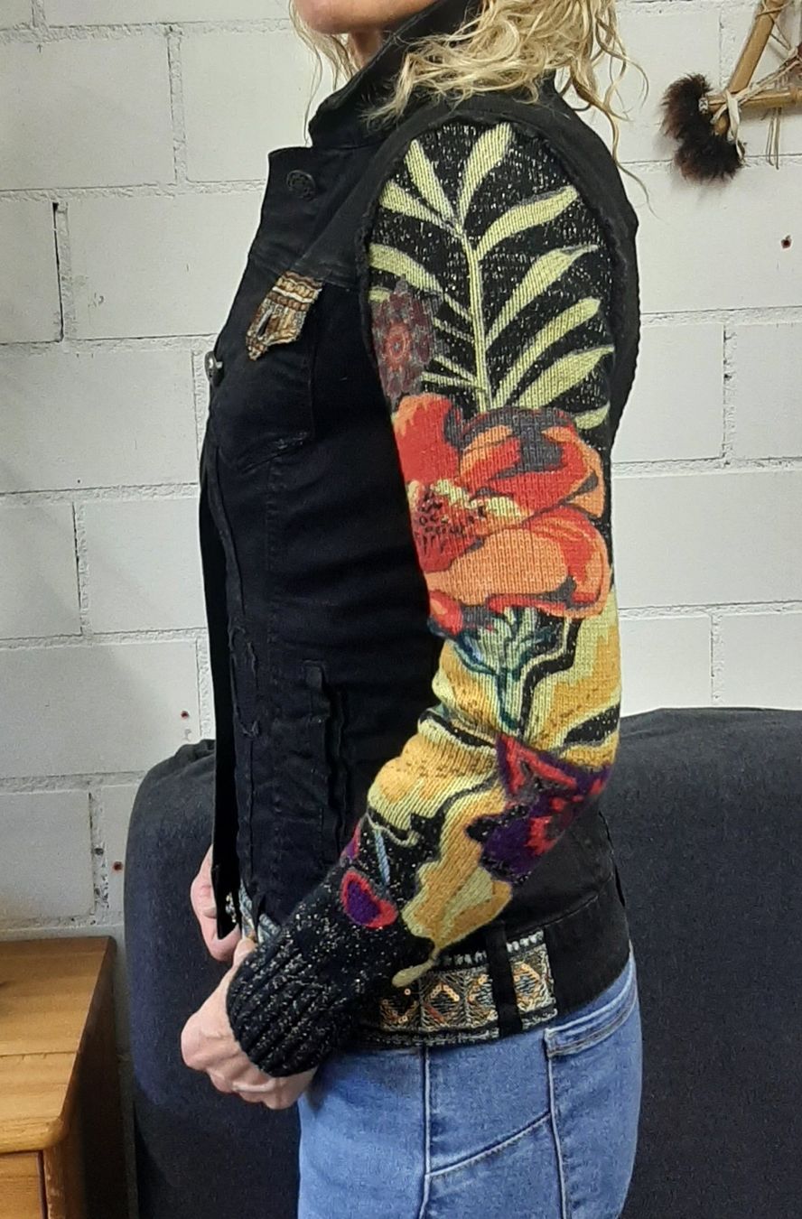 Desigual Giacche: Coole Desigual-Jacke Gr. 36 mit Strickärmeln – Usato da Hondrich venduto da majululu71 1