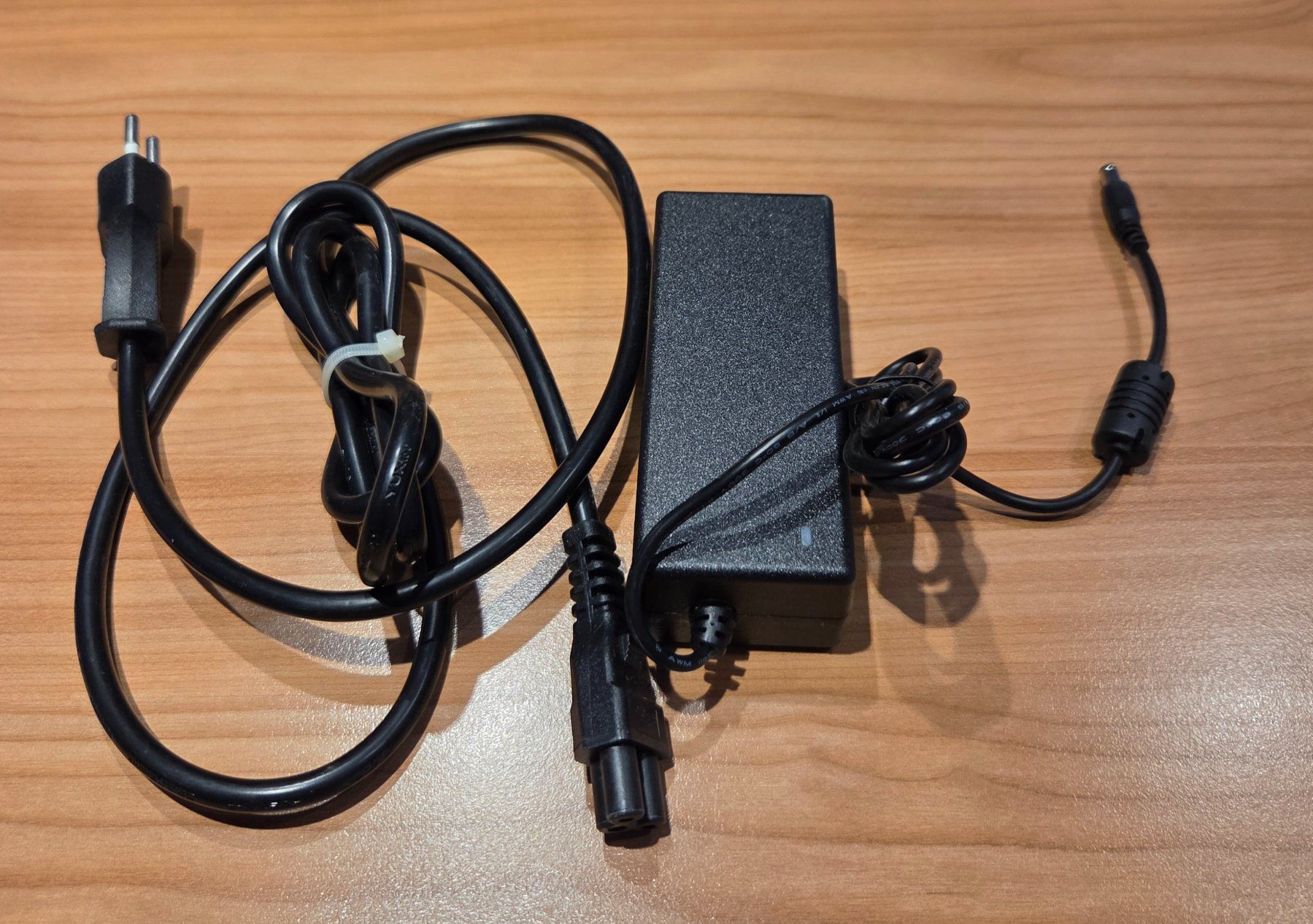 Ubiquiti Hubs & Switches: Ubiquiti Tough Switch POE – Gebraucht aus Malleray von plucs 3