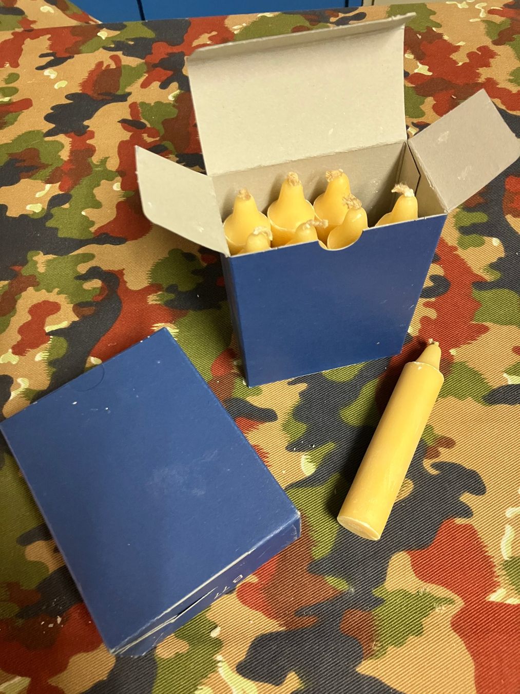 Candele: Paraffin Kerzen Set 16 Stk., CH Armee – Nuovo e nell'imballaggio originale da Riedholz venduto da mastercom