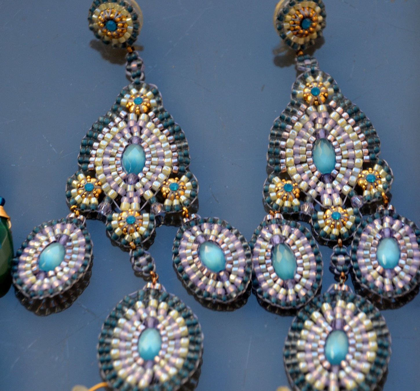 Ohrringe & -stecker: 8 x Ohrringe / boucles d'oreilles – Gebraucht aus Collonges von arashee 7