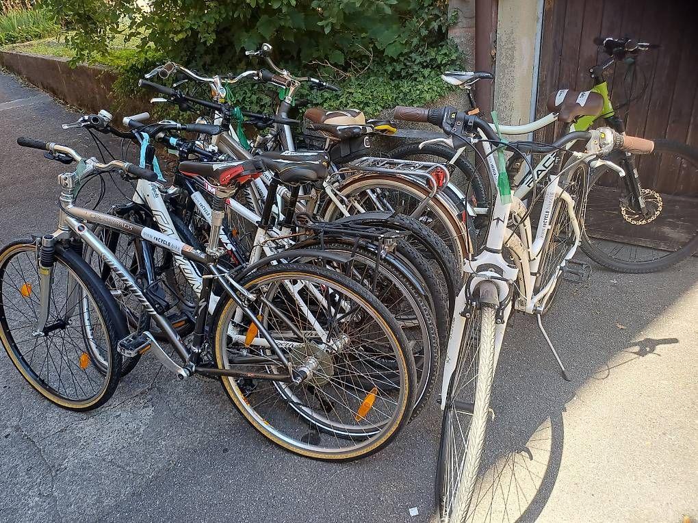 Velos: Vélos pas chers – Gebraucht aus Lausanne von yffiniac