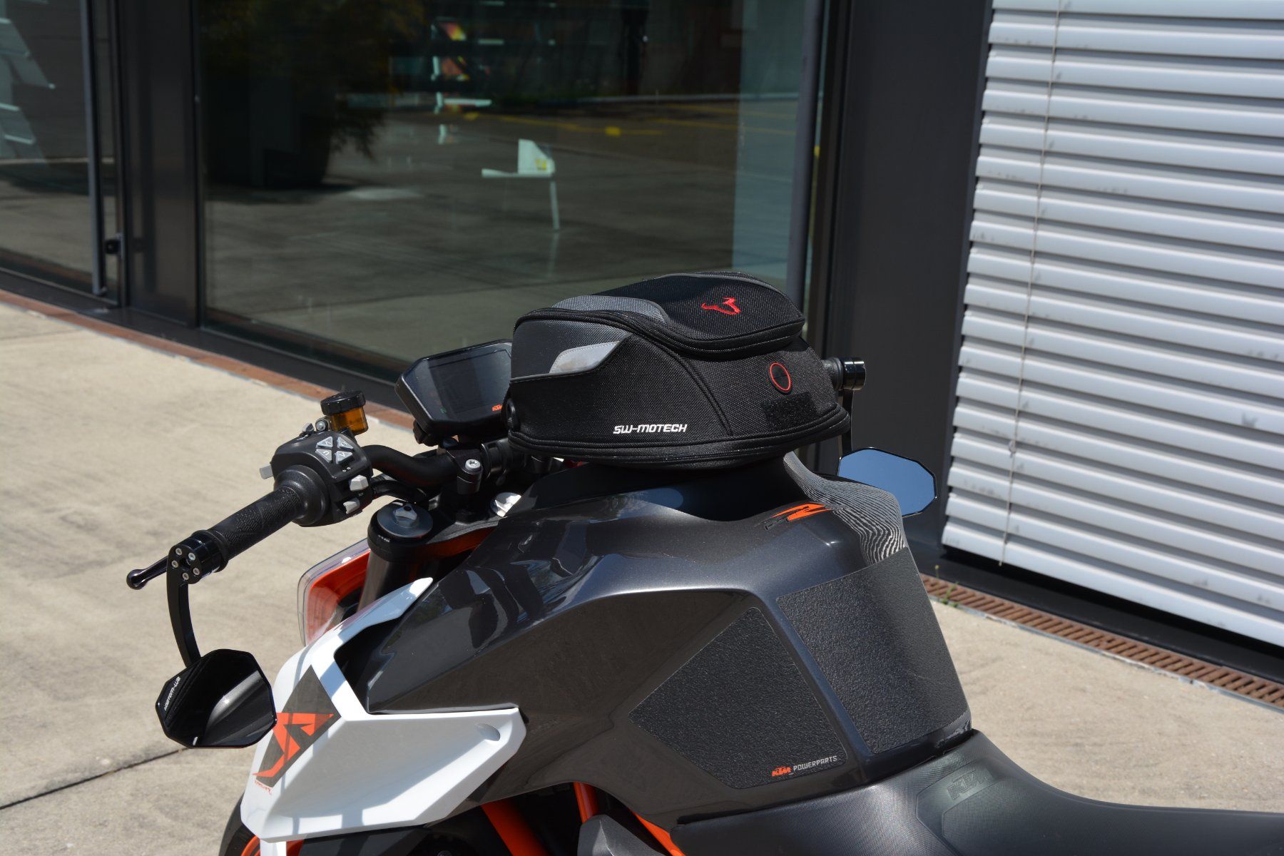 KTM Strasse: KTM 1290 Super Duke R – Gebraucht aus Oberkulm von Curiger-Automobile 7