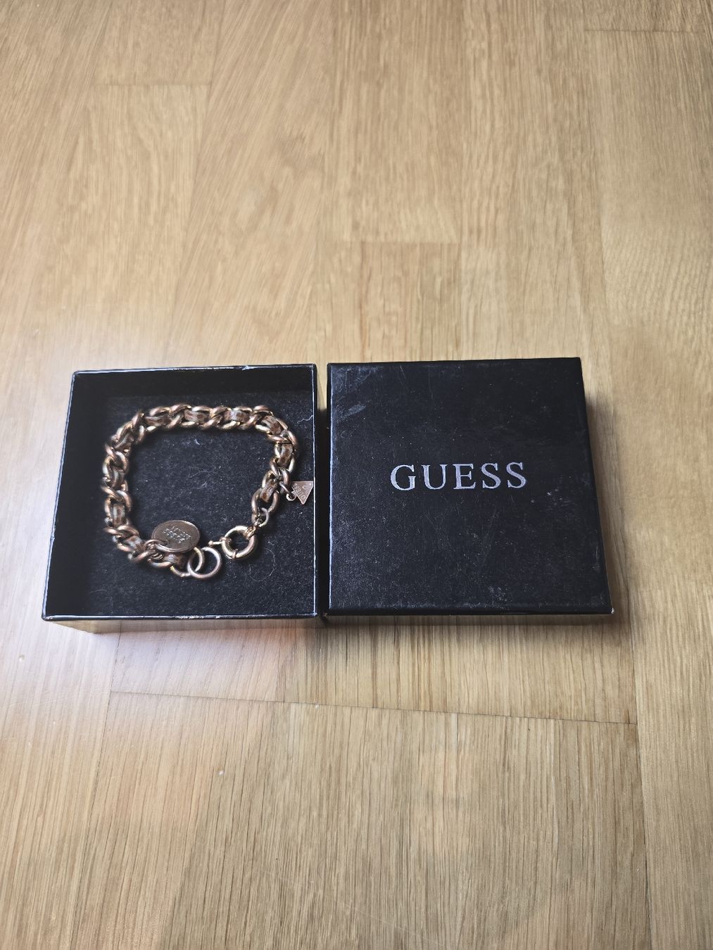Guess Bracciali & Braccialetti: Armband von Guess – Usato da Regensdorf venduto da Donaldduck0907 3