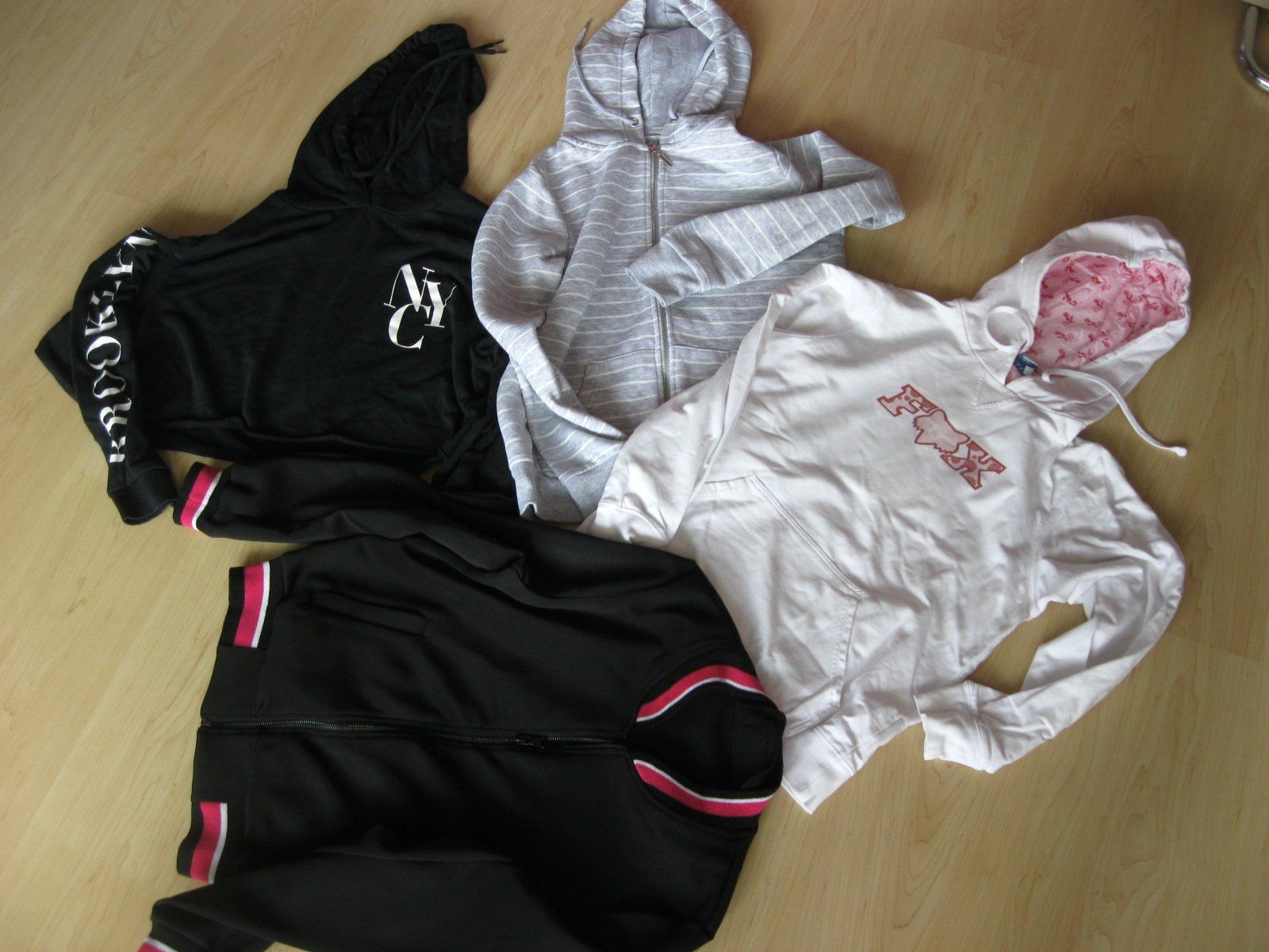 Lotti di vestiti: Grosses Kleiderpaket Gr. 36 (S) – Usato da Vitznau venduto da Kateborg 6