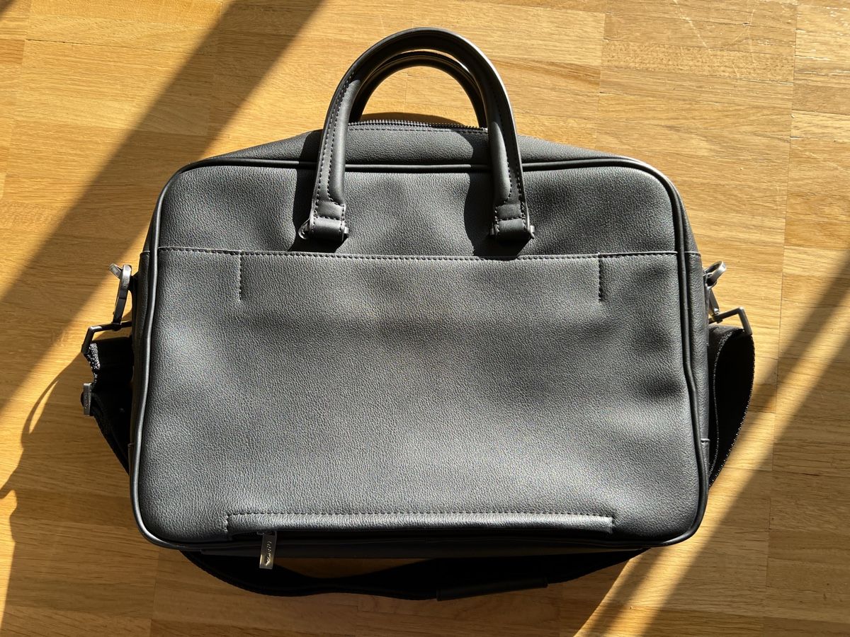 Calvin Klein Valigie & Borse: Calvin Klein Leder Aktentasche/Laptoptasche – Nuovo e nell'imballaggio originale da St. Gallen venduto da Mokki2014 6
