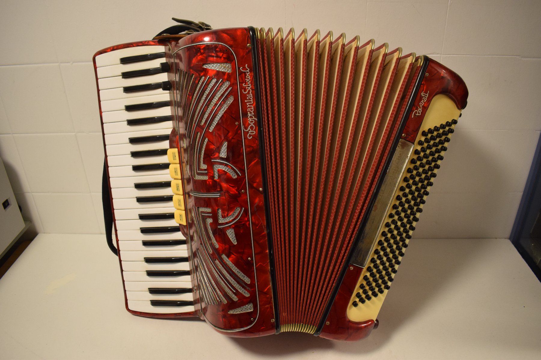 Strumenti musicali: Akkordeon chromatisch Soprania Silvio – Usato da Zürich venduto da baumusik 3