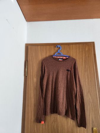  T -Shirt  Superdry taille S  manches longues 