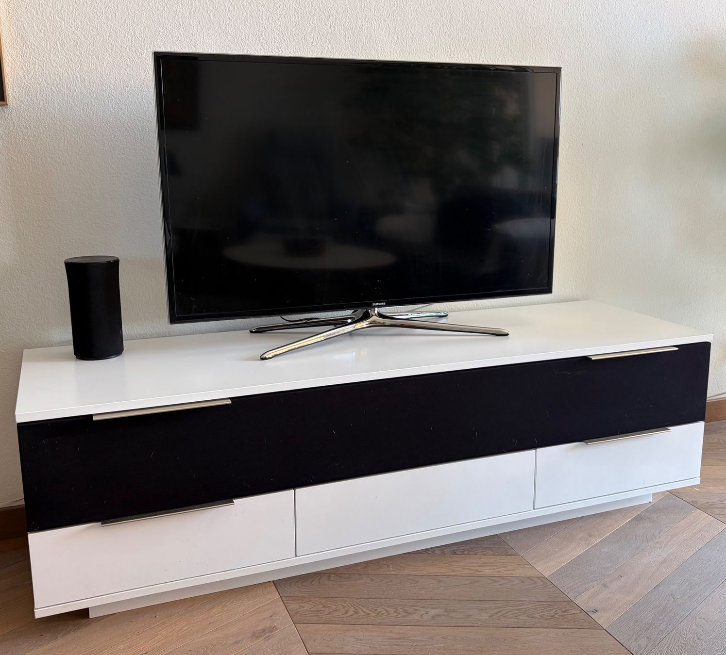 Bolia Mobili TV: Bolia Fernsehmöbel / Meubles TV de Bolia – Usato da Genève venduto da dff_6msf