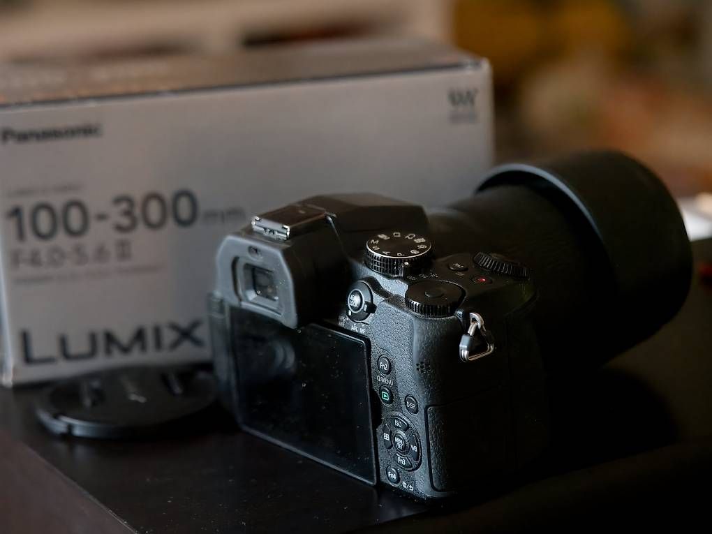 Panasonic Fotocamera: Lumix DMC-G81 plus objectif Lumix 100-300mm – Usato da Confignon venduto da nar_9q26 2