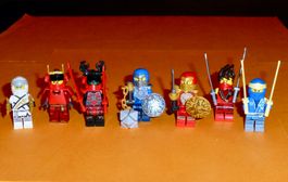 Lego Ninjago / 7 Minifiguren + Waffen