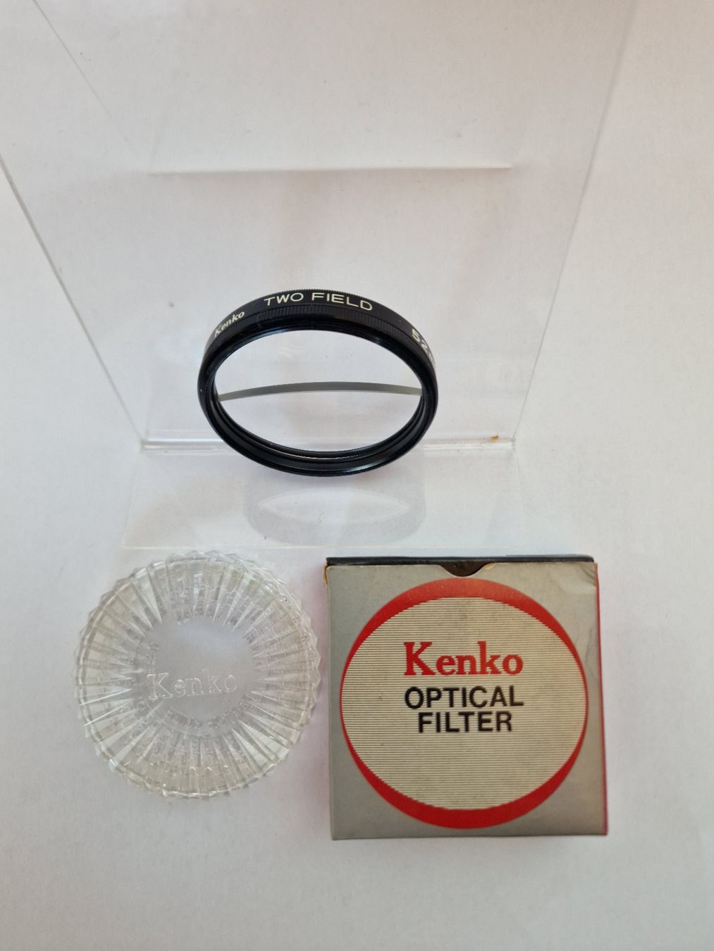 Kenko Filtri: Kenko Optical Filter Two Field 52mm – Usato da Vevey venduto da dreetje9