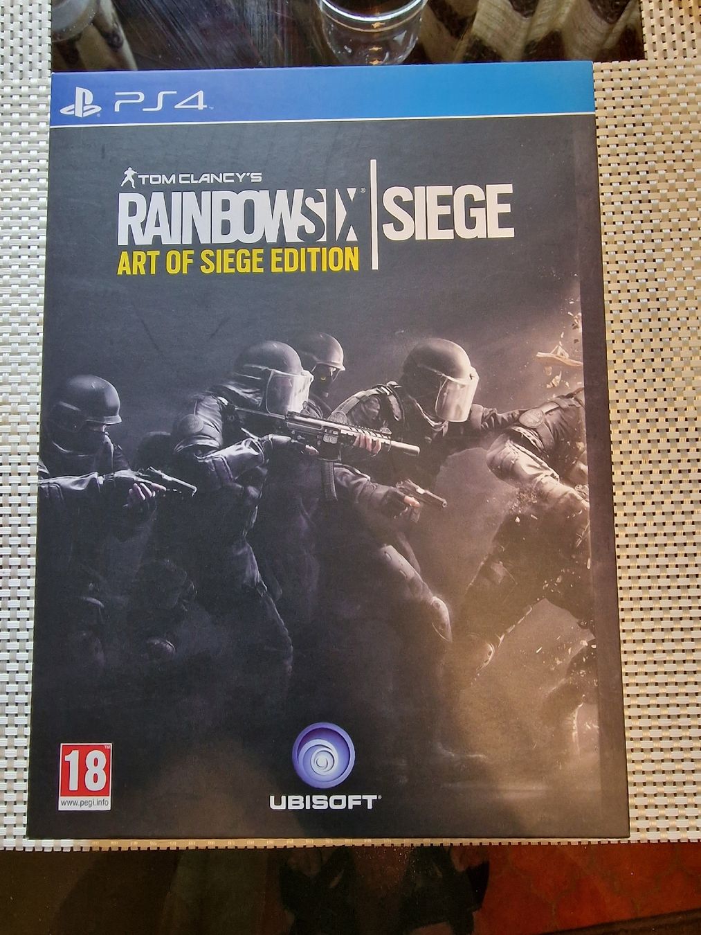Rainbow Six Siege Art of Siege Edition PS4 (Neu (gemäss Beschreibung ...