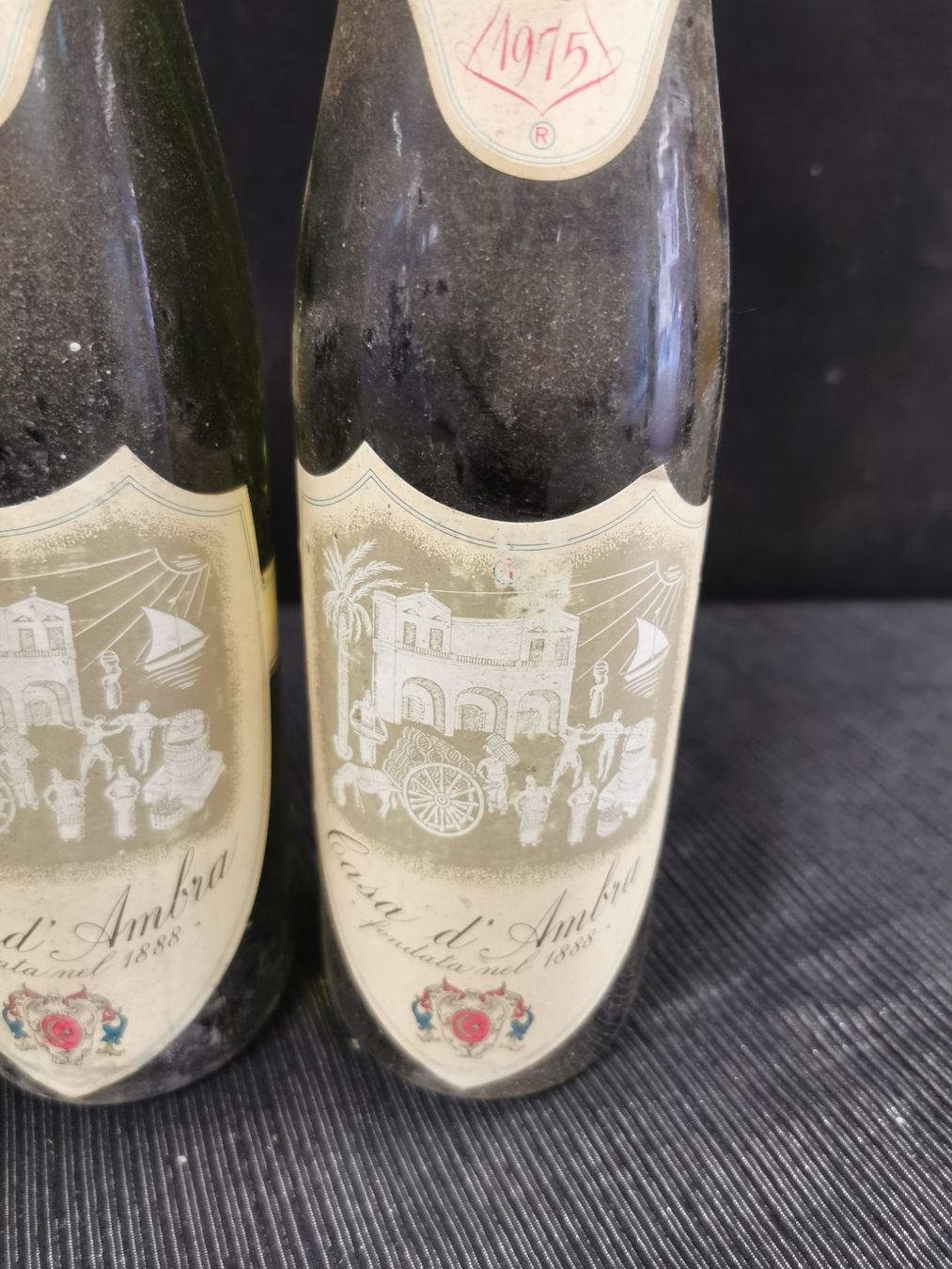 Vino: 2 x BIANCOLELLA 1975 – Nuovo (secondo la descrizione) da Genève venduto da Leboucheoreilles 4