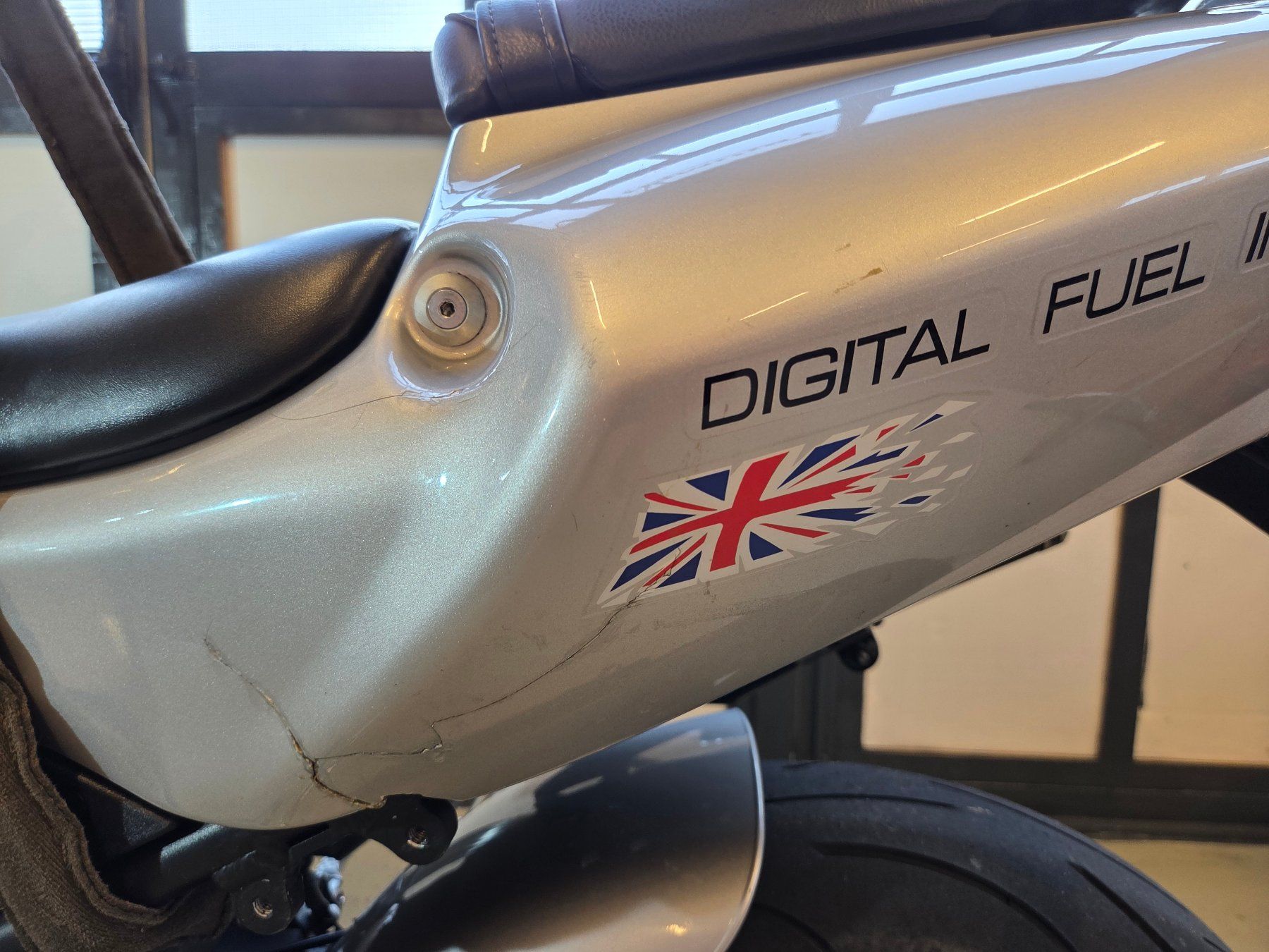 Triumph Strada: Triumph Daytona 955i – Usato da Luterbach venduto da etap26 7