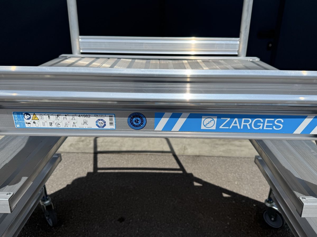 Ponteggi: Zarges Plattformtreppe – Usato da Oftringen venduto da fah_6chf 4