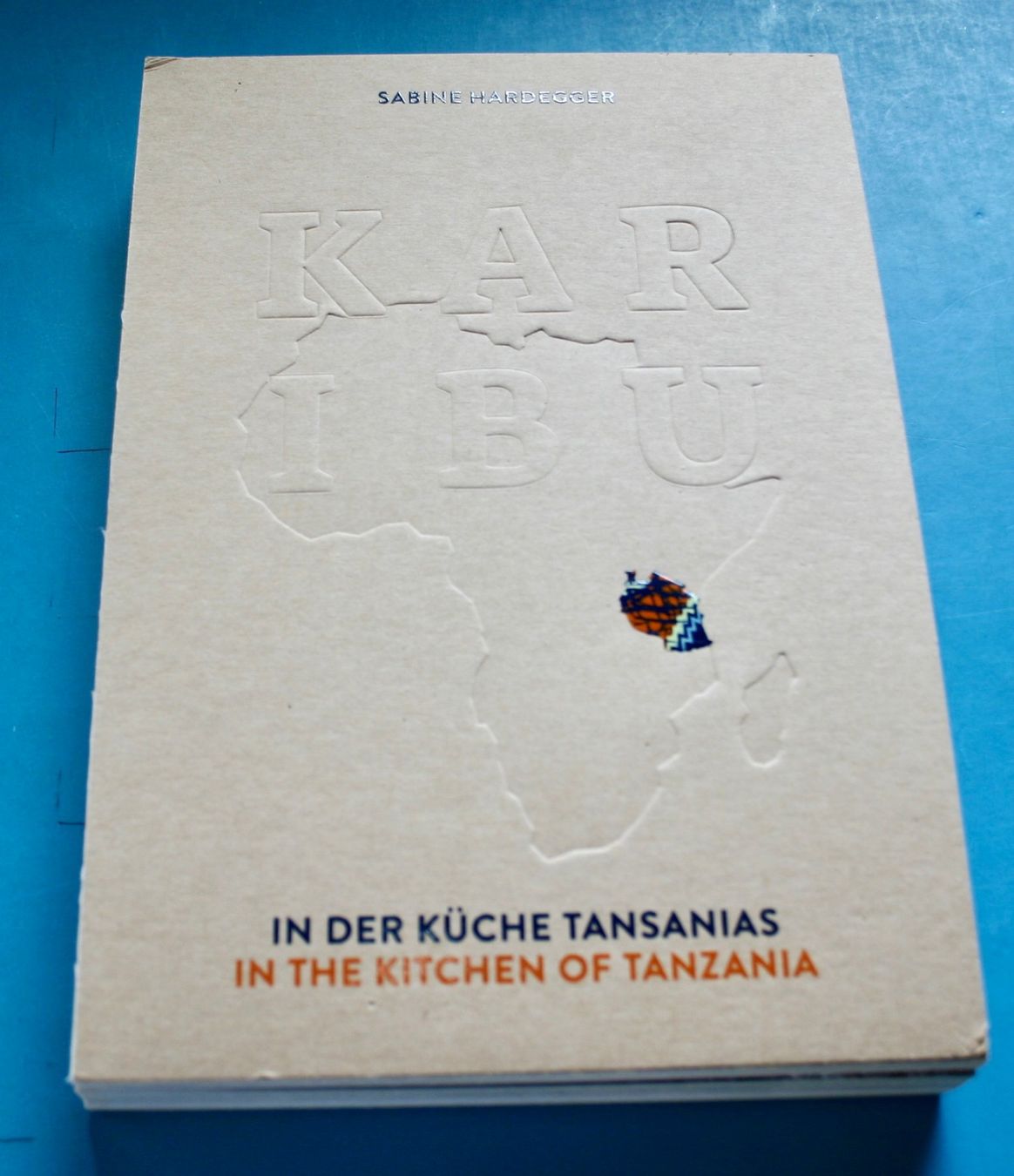 Libri: KARIBU In der Küche Tansanias – Usato da Winkel venduto da franzxaver60