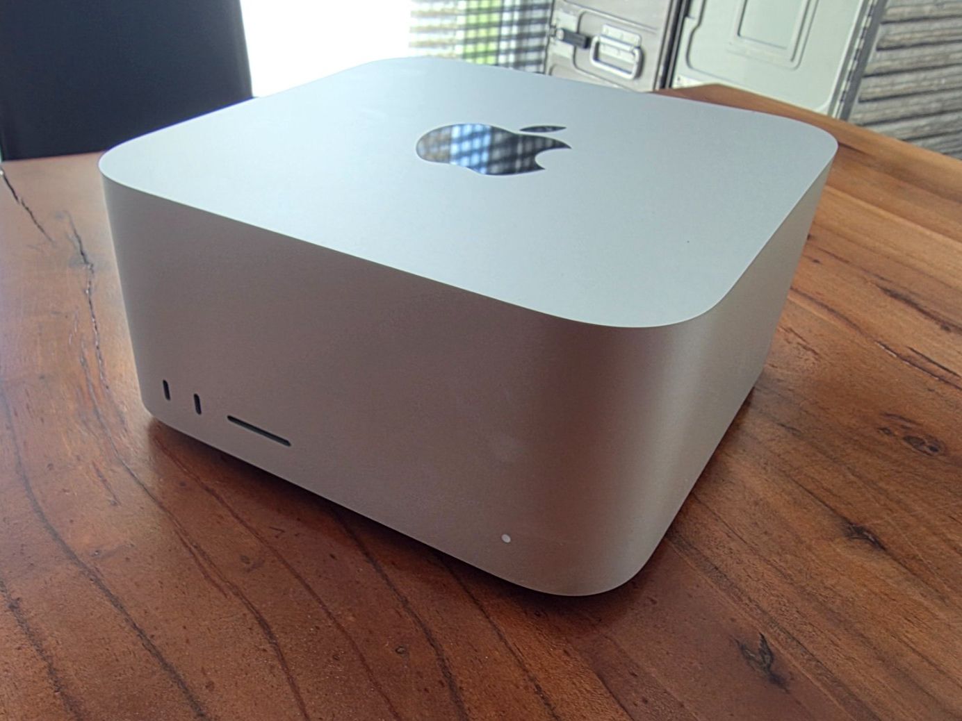 Apple PC: Apple Mac Studio 2023 M2 Max, 64 GB, 2 TB SSD, 38-Core GPU – Usato da Rümikon AG venduto da Dlcpdm