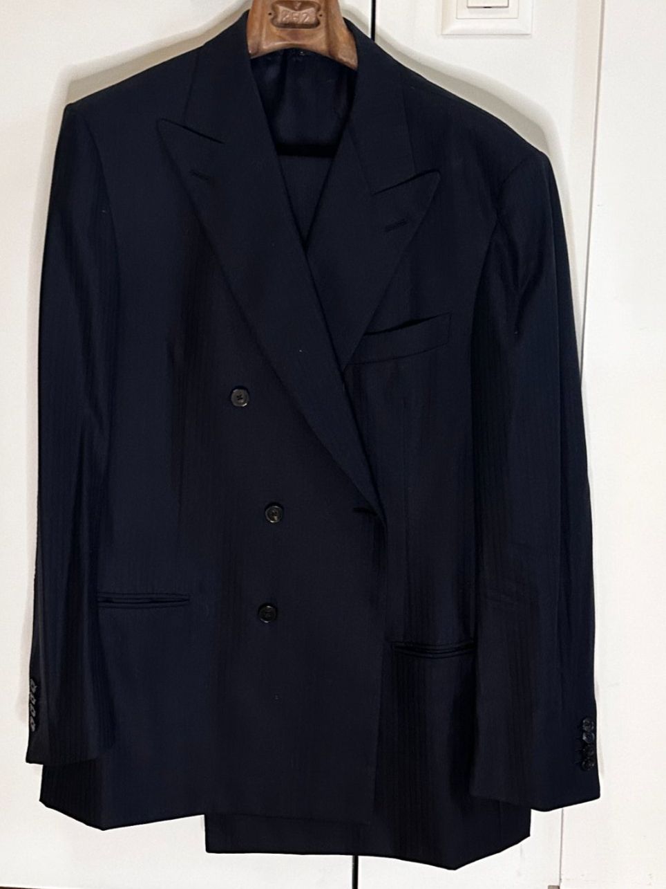 Lotti di vestiti: Zegna Suit Men – Usato da Lugano venduto da LudovicoSwiss