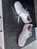 Sneaker