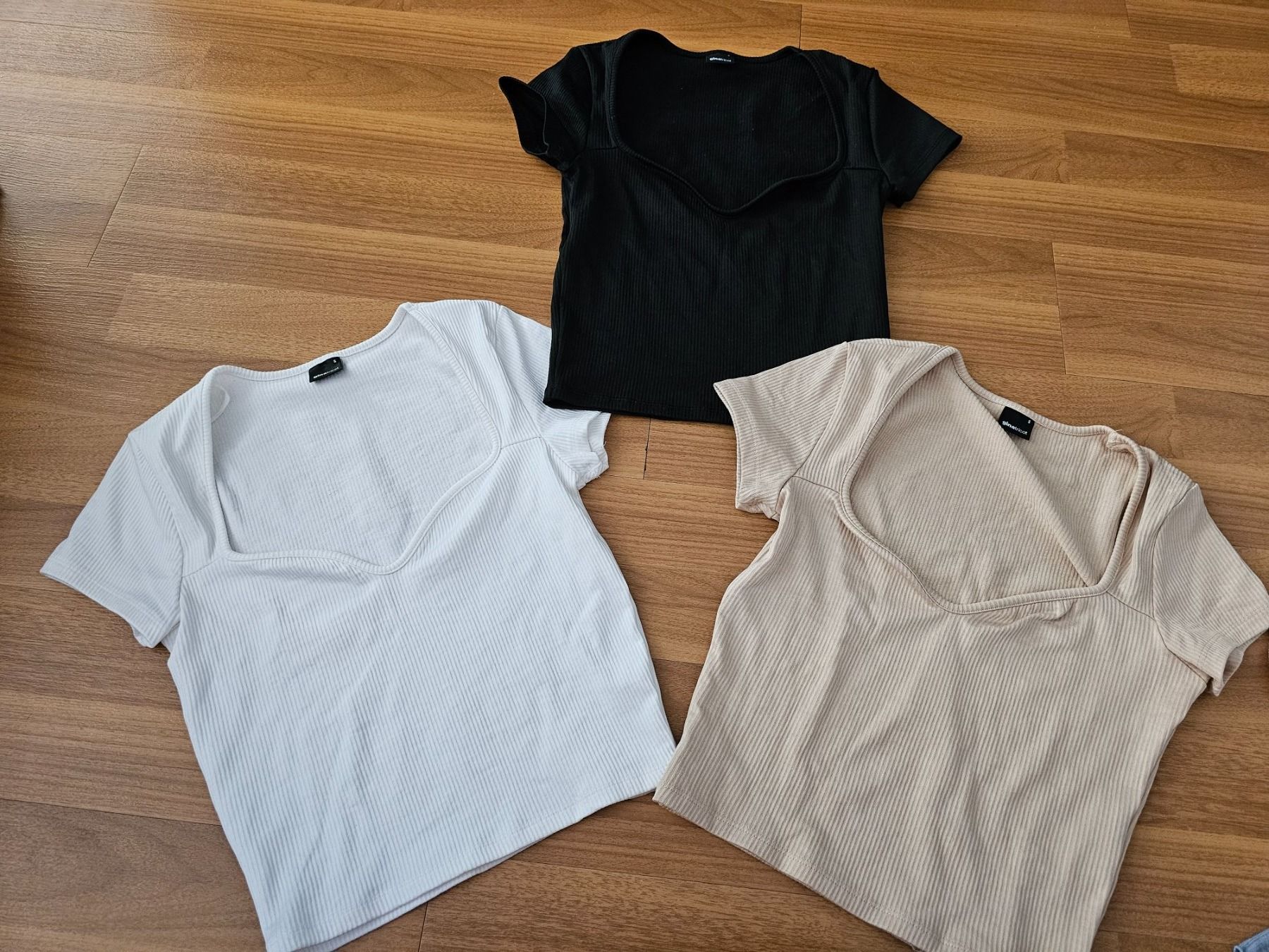 T-Shirts: Gina Tricot – Neu (gemäss Beschreibung) aus Basel von NyGrow