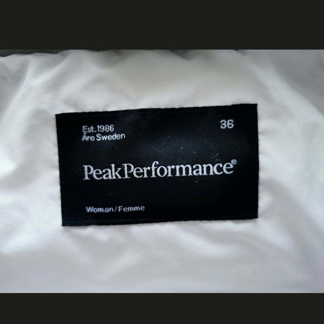 Peak Performance Giacche: Preissenkung, Daunen Jacke Peak Performance – Usato da Leukerbad venduto da mortil3 2