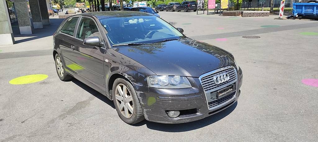 Audi Automobili: Audi A3 2.0 TDI endommagée  EXPORT OU PIÈCES – Usato da Lausanne venduto da ras_p9pj