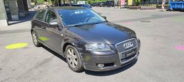 Audi A3 2.0 TDI endommagée  EXPORT OU PIÈCES