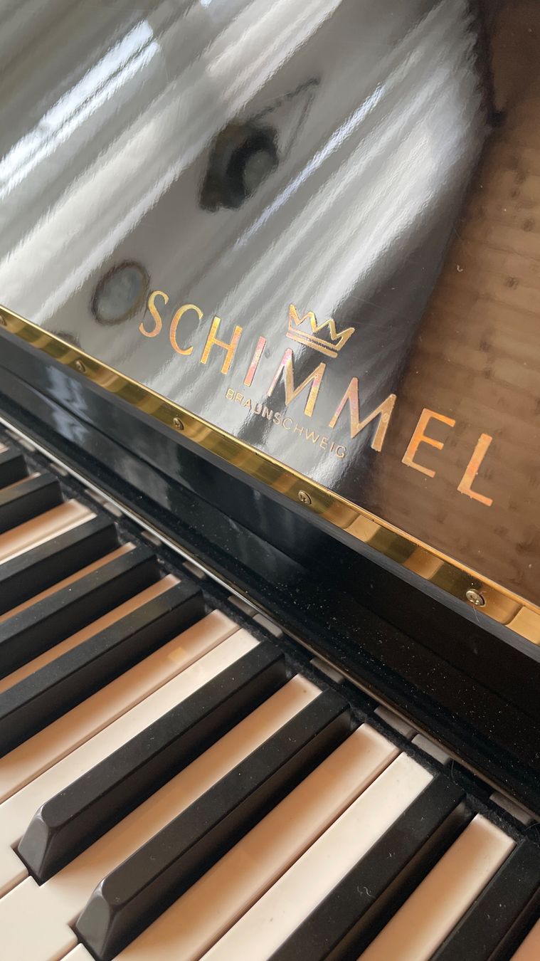 Strumenti musicali: KLAVIER -  SCHIMMEL - schwarz – Usato da Nürensdorf venduto da Gwunderfitz01 5