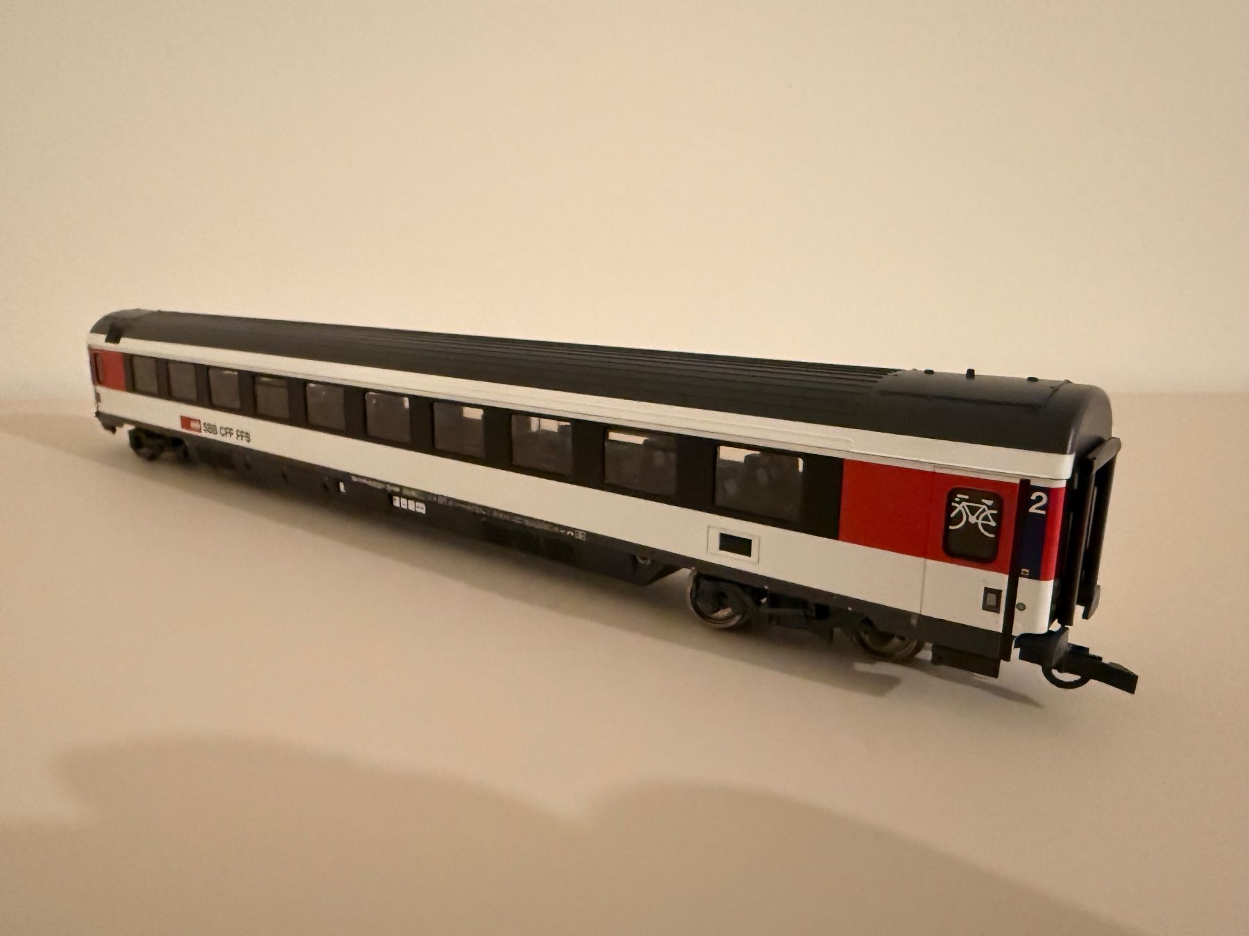 Roco Modellini di ferrovie: Roco 64143.B Bpm 61 EC 2. Klasse SBB CFF FFS - OVP – Usato da Carouge GE venduto da SirolCH