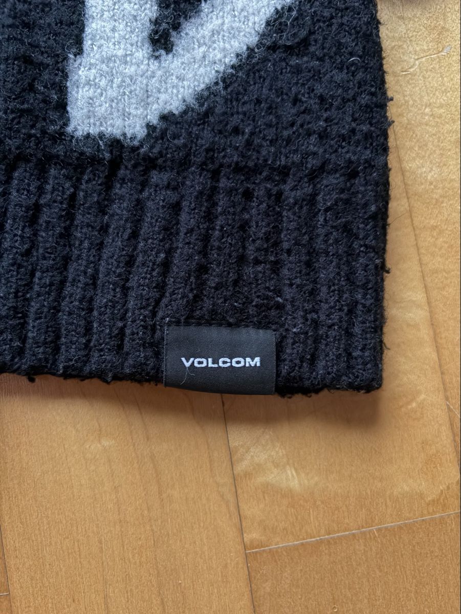 Pulls & Sweat-shirts: Volcom pullover  – D'occasion à Zürich par Evegallucci 5