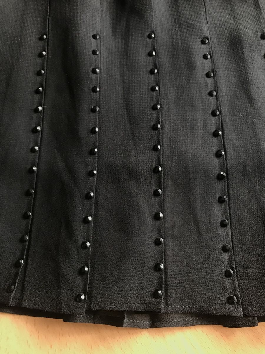 Sandro Gonne: Jupe noire SANDRO, taille 1, neuve avec étiquette – Nuovo e nell'imballaggio originale da Morges venduto da sandy069 3