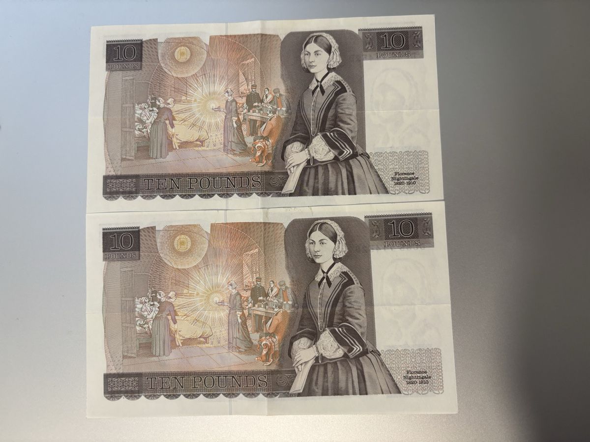 Banknoten: England - 10 pfund 1980s – Gebraucht aus Le landeron von santa_99 1