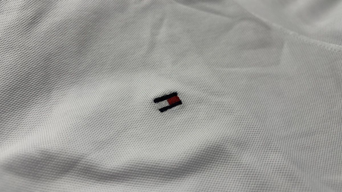 Tommy Hilfiger Magliette Polo: Tommy Hilfiger Polo Shirt – Nuovo e nell'imballaggio originale da Münchenbuchsee venduto da ore_wlr9 4