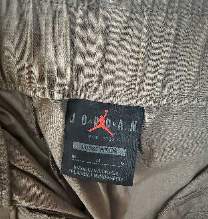 Jordan Pantaloni: Jordan Hose Gr. M – Usato da Burg AG venduto da san_y56v 1