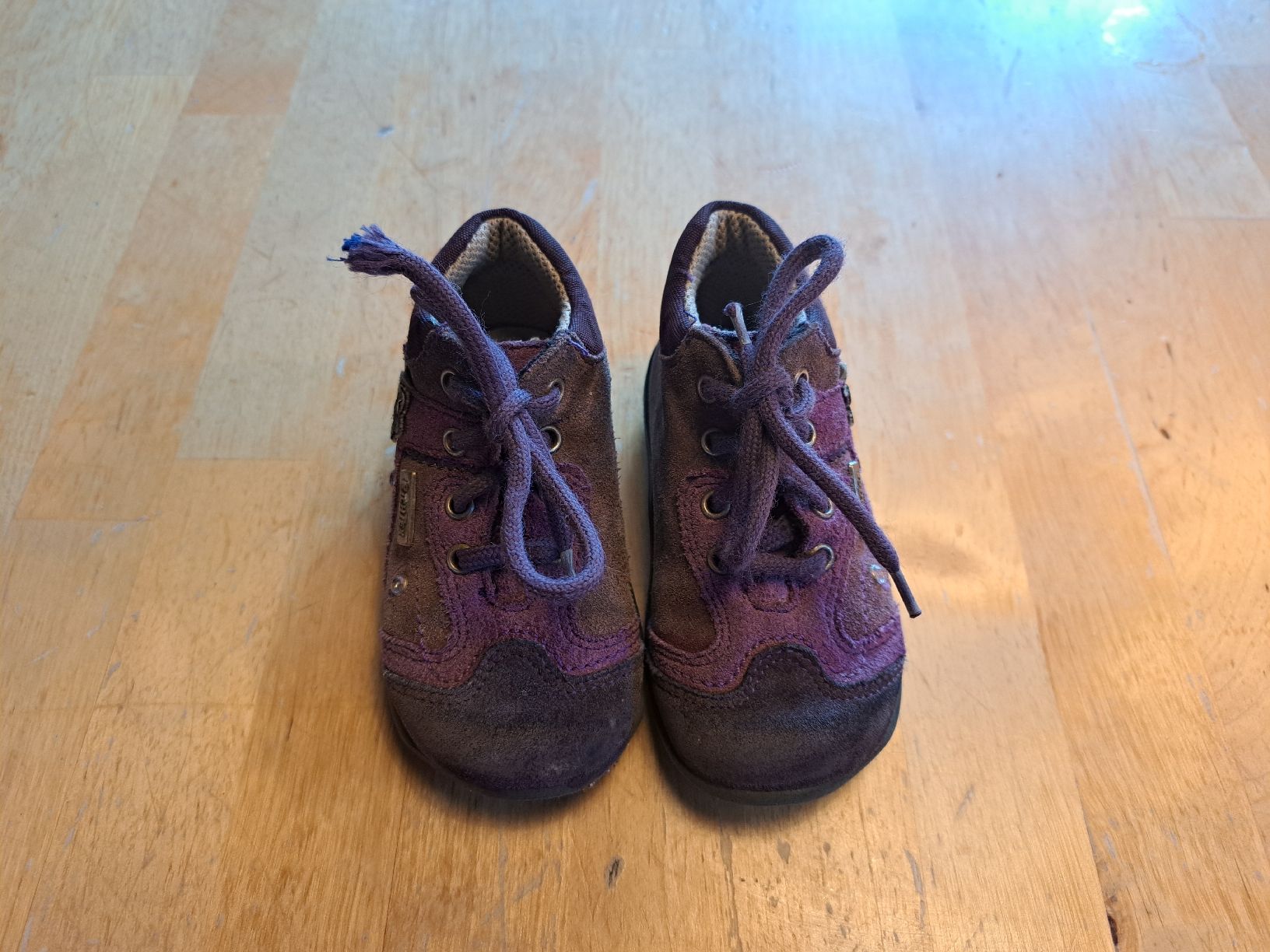 Chaussures garçon: Babyschuhe, Gr. 20 – D'occasion à Büren an der Aare par trecine 1