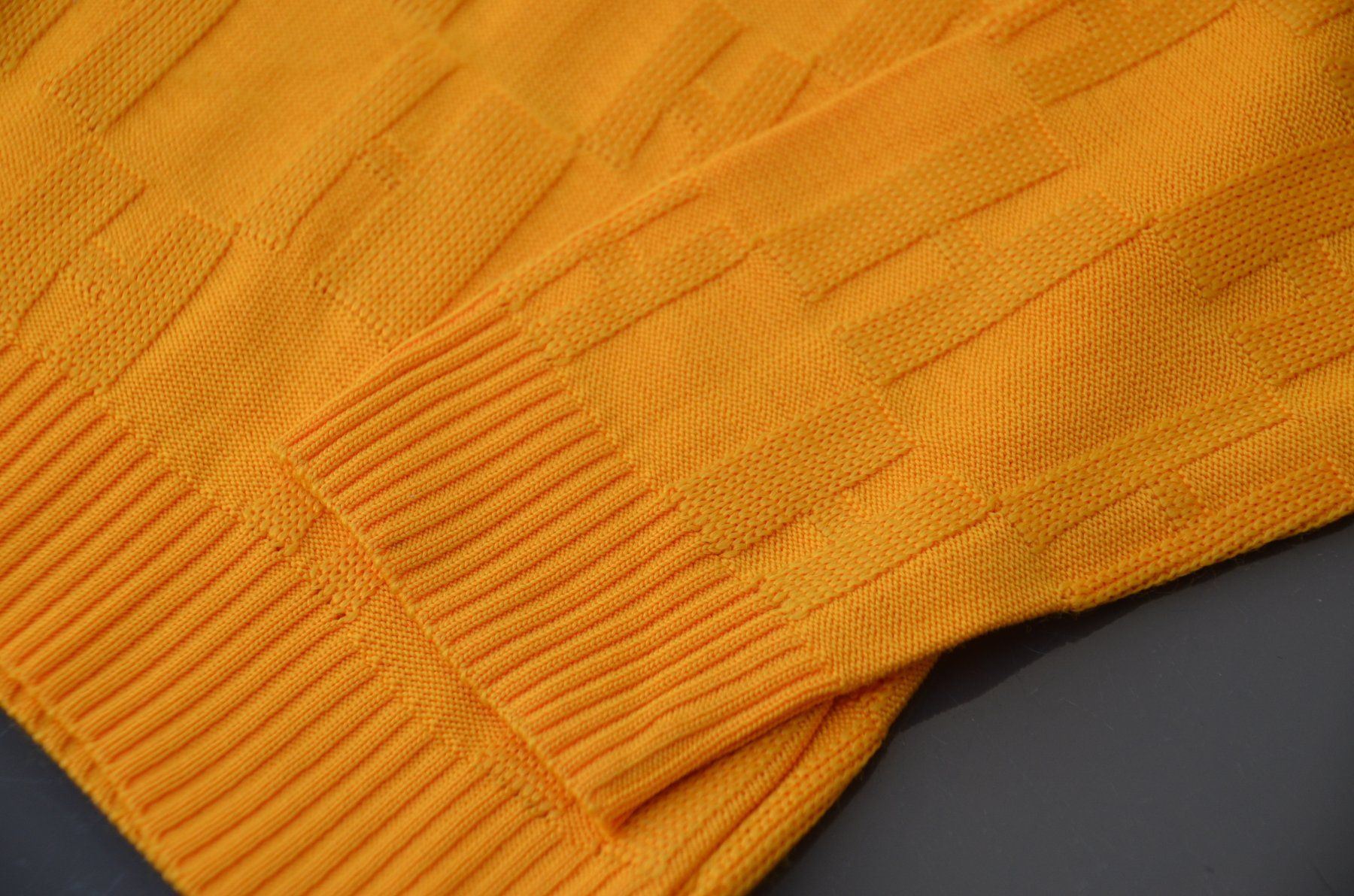 Hermès Maglioni & Felpe: Hermès Cardigan / Strickjacke .38 – Usato da Collonges venduto da Auganien 6