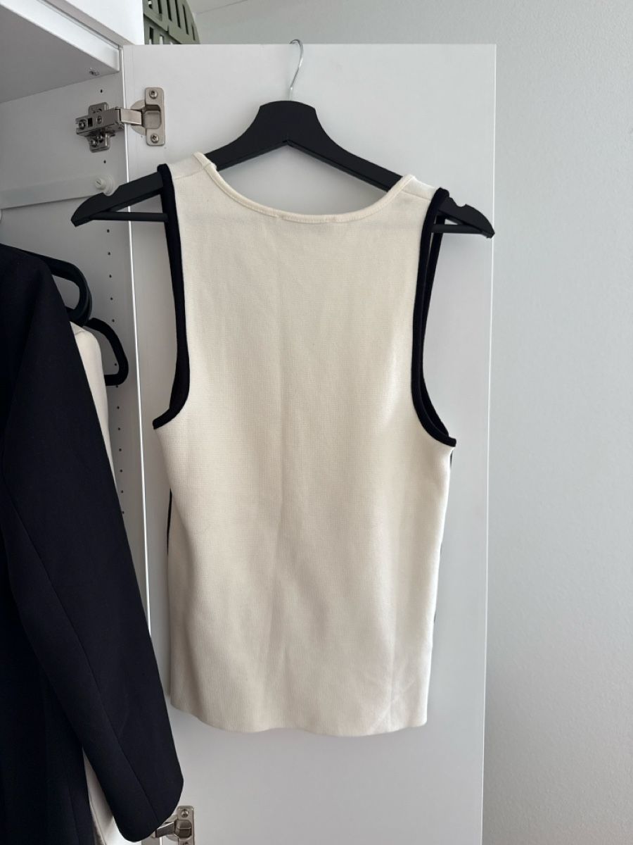 Mango Tops:     Tank top  – D'occasion à Nebikon par Preloved_bykelly 2